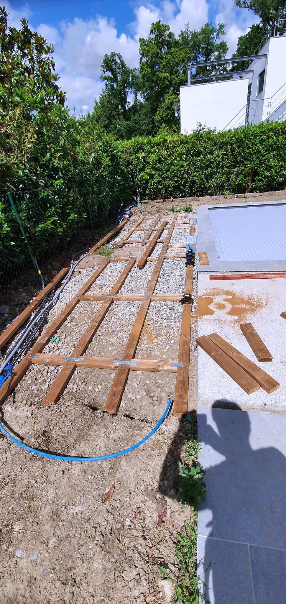 Structure de la terrasse posée sur plots réglables